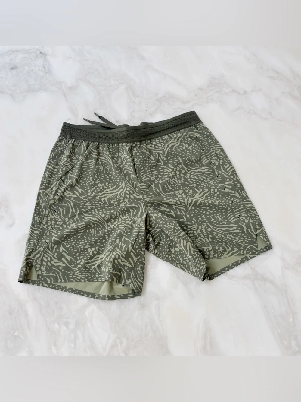 Ten Thousand 7” Print Session Short Athletic Size Medium Lined NWOT